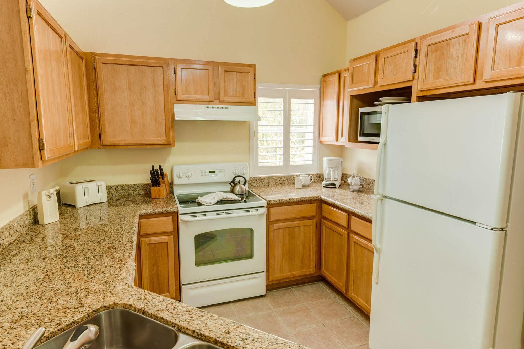 Runaway Beach Resort By Magical Memories -Disney Area Kissimmee Exteriör bild